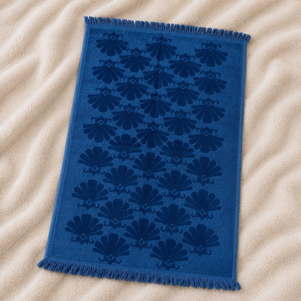 VTG Fieldcrest Sculpted Bath Towel Shell Fringe USA Made 100% Cotton Blue
